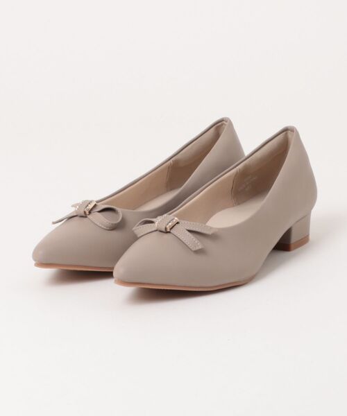 ALETTA(アレッタ)の「ALETTA-アレッタ- 究極のプレーンパンプス - ポインテッド3.0cm - ビジューリボン デザインver(パンプス・レディース・ボルドー/グレー/ブラック/ライトグレー・23.0cm/23.5cm/22.5cm/24.0cm/24.5cm/25.0cm)」の2枚目の写真