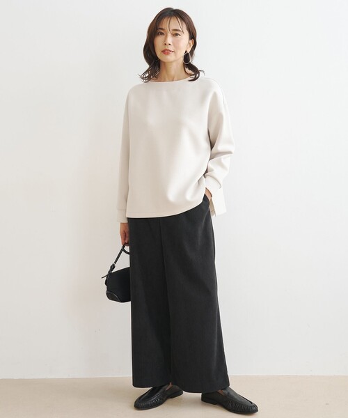 UNFILO(アンフィーロ)の「ストレッチコーデュロイ ワイドパンツ(その他パンツ・レディース・ベージュ系/ネイビー系/グレー系・X-LARGE)」の2枚目の写真