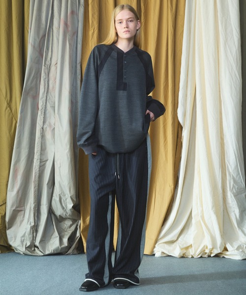 MAISON SPECIAL(メゾンスペシャル)の「《UNISEX》異素材ドッキングプライムワイドスウェットパンツ/Mixed Materials Docking Prime-Wide Sweatpants【MAISON SPECIAL/メゾンスペシャル】(スウェットパンツ・メンズ・ネイビー/ブラック・0/2/1)」の5枚目の写真