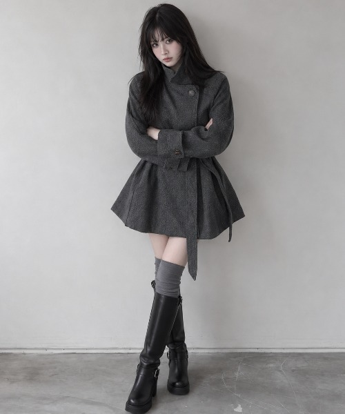 Aelina(エリナ)の「ベルト付きステンカラーメルトンコート(ステンカラーコート・レディース・ダークグレー/ベージュ・FREE)」の15枚目の写真
