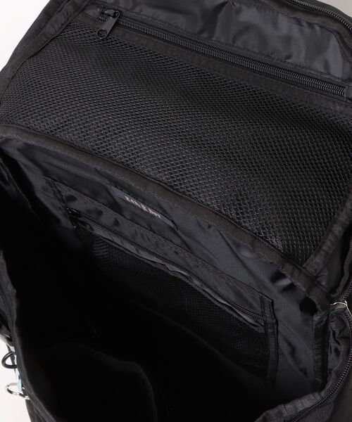 EASTBOY(イーストボーイ)の「【EASTBOY/イーストボーイ】【大容量35L デッドスペースを作らないスクエア構造】ボックスバックパック PC収納 通勤 通学 ポケット多数(バックパック/リュック・レディース・サックスブルー/ピンク・FREE)」の6枚目の写真