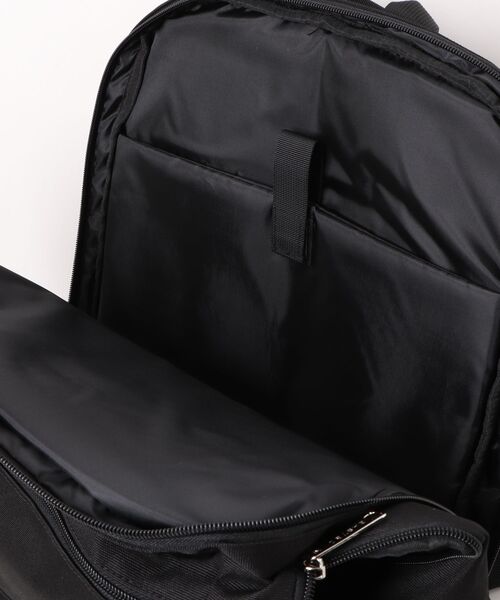EASTBOY(イーストボーイ)の「【EASTBOY/イーストボーイ】【大容量35L デッドスペースを作らないスクエア構造】ボックスバックパック PC収納 通勤 通学 ポケット多数(バックパック/リュック・レディース・サックスブルー/ピンク・FREE)」の7枚目の写真