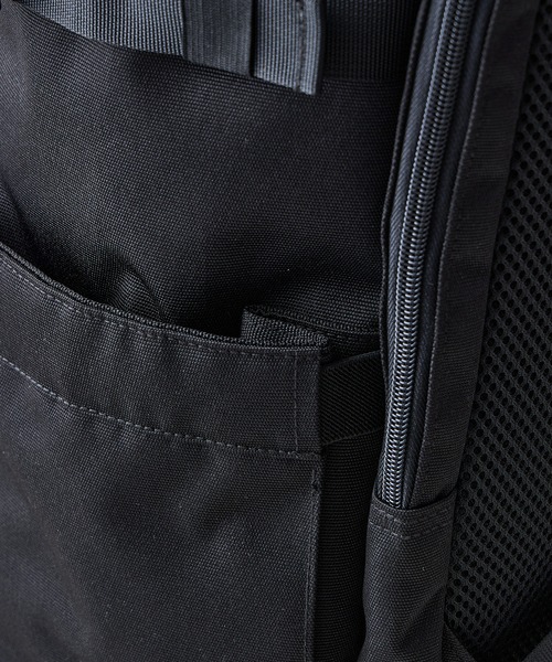 EASTBOY(イーストボーイ)の「【EASTBOY/イーストボーイ】【大容量35L デッドスペースを作らないスクエア構造】ボックスバックパック PC収納 通勤 通学 ポケット多数(バックパック/リュック・レディース・サックスブルー/ピンク・FREE)」の19枚目の写真