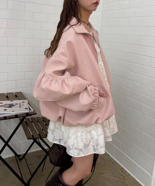w closet(ダブルクローゼット)の「スウェードライクフリルブルゾン(ブルゾン・レディース・アイボリー/ピンク/グレー/ブラウン・MEDIUM/SMALL)」の20枚目の写真