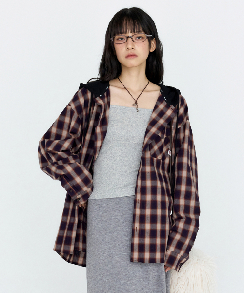 MONGDOL(モンドル)の「オーバーサイズ チェック グラフィック フード付きシャツ ブラック MDSH028BLACK(シャツ/ブラウス・レディース・その他・F)」の5枚目の写真