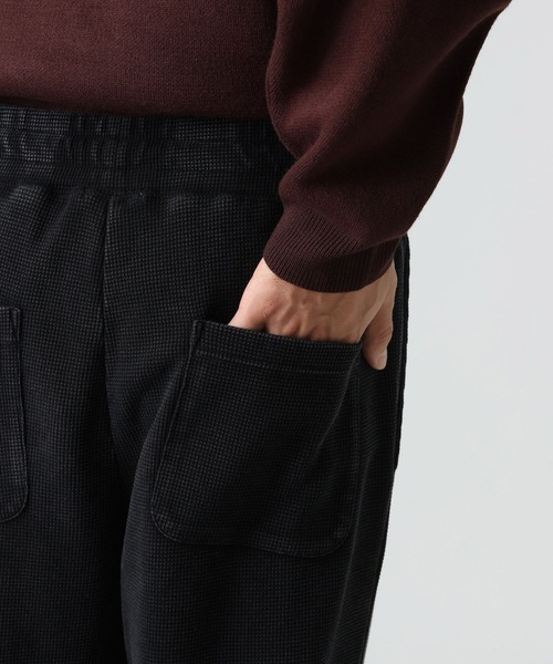 BAYFLOW(ベイフロー)の「フェードワッフルイージーパンツ(その他パンツ・メンズ・ブラウン/ブラック・MEDIUM/LARGE)」の4枚目の写真