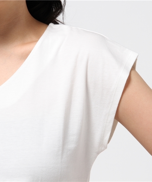 ikka(イッカ)の「バックレースアッププルオーバー(Tシャツ/カットソー・レディース・オフホワイト/グレー/ブラック・LARGE/MEDIUM)」の8枚目の写真