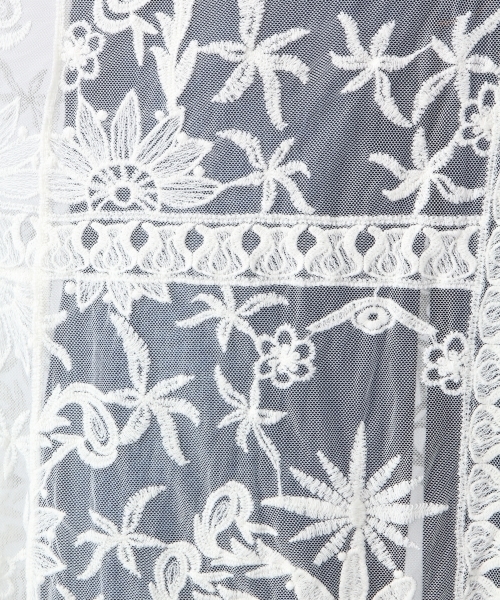 LEPSIM（レプシィム）の「ソウレースコート　762781（その他アウター・レディース・オフホワイト/ブラック・LARGE/MEDIUM）」の14枚目の写真