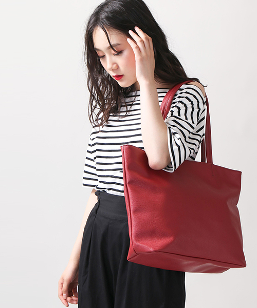 WEGO（ウィゴー）の「WEGO/カラーフェイクレザートートバッグ（トートバッグ・メンズ・ターコイズブルー/イエロー/ネイビー/カーキ/ブラック/レッド/ホワイト/ブラウン/ダークブラウン・FREE）」の9枚目の写真