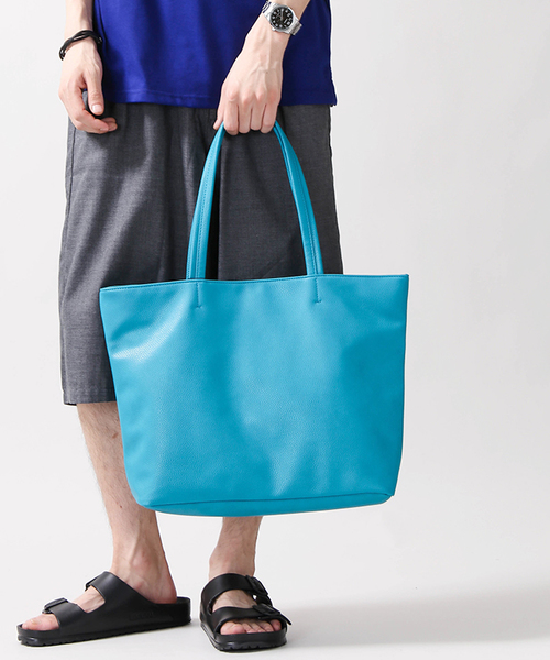 WEGO（ウィゴー）の「WEGO/カラーフェイクレザートートバッグ（トートバッグ・メンズ・ターコイズブルー/イエロー/ネイビー/カーキ/ブラック/レッド/ホワイト/ブラウン/ダークブラウン・FREE）」の8枚目の写真