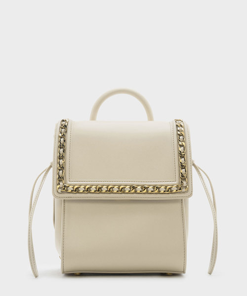 CHARLES & KEITH(チャールズ & キース)の「チェーンディテールプッシュロックショルダーバッグ / CHAIN-DETAIL PUSH-LOCK SHOULDER BAG(ショルダーバッグ・レディース・ブラック/ホワイト系その他・M)」の1枚目の写真