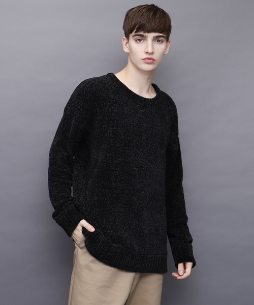 EMMA CLOTHES(エマクローズ)の「シェニールモールクルーネックニット(ニット/セーター・メンズ・ブラック/グレー/ブルー/ワイン・M/L)」の2枚目の写真