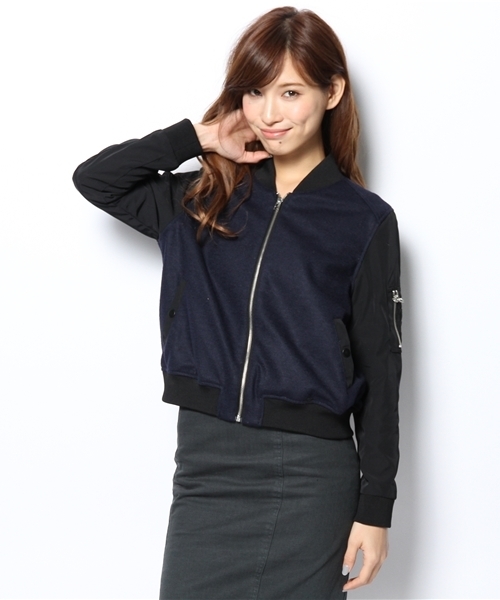 WHO'S WHO gallery（フーズフーギャラリー）の「素材切替MA-1（ブルゾン・レディース・ネイビー/アイボリー・FREE）」の3枚目の写真