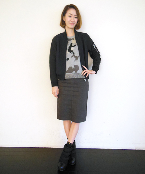 WHO'S WHO gallery（フーズフーギャラリー）の「素材切替MA-1（ブルゾン・レディース・ネイビー/アイボリー・FREE）」の15枚目の写真