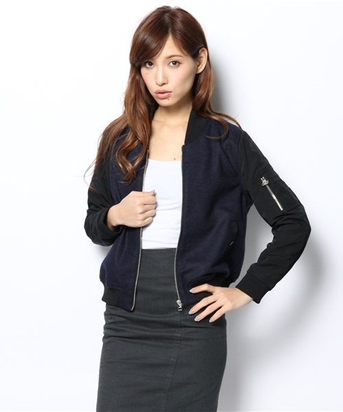 WHO'S WHO gallery（フーズフーギャラリー）の「素材切替MA-1（ブルゾン・レディース・ネイビー/アイボリー・FREE）」の7枚目の写真