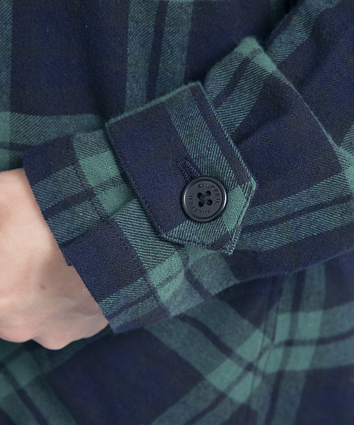 MILKFED.（ミルクフェド）の「PLAID GOWN　（ガウン/ロング丈/チェック/無地）（その他アウター・レディース・インディゴブルー/ネイビー/レッド・SMALL/MEDIUM）」の6枚目の写真