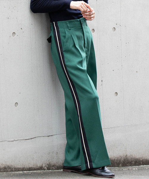 miniyu（ミニュウ）の「LaSRIC/サイドラインワイドパンツ（その他パンツ・レディース・ライトグレー/カーキ/グリーン/キャメル・MEDIUM）」の4枚目の写真