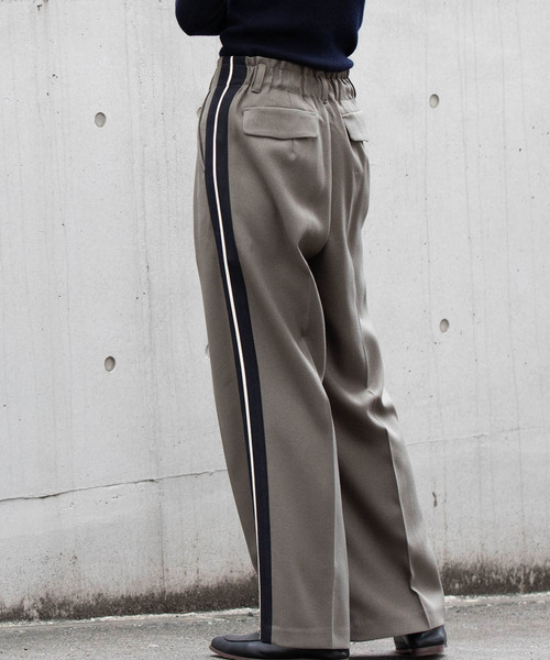 miniyu（ミニュウ）の「LaSRIC/サイドラインワイドパンツ（その他パンツ・レディース・ライトグレー/カーキ/グリーン/キャメル・MEDIUM）」の17枚目の写真