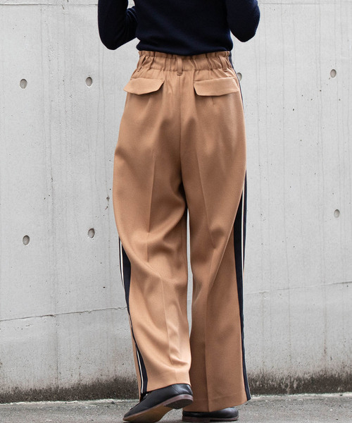 miniyu（ミニュウ）の「LaSRIC/サイドラインワイドパンツ（その他パンツ・レディース・ライトグレー/カーキ/グリーン/キャメル・MEDIUM）」の5枚目の写真