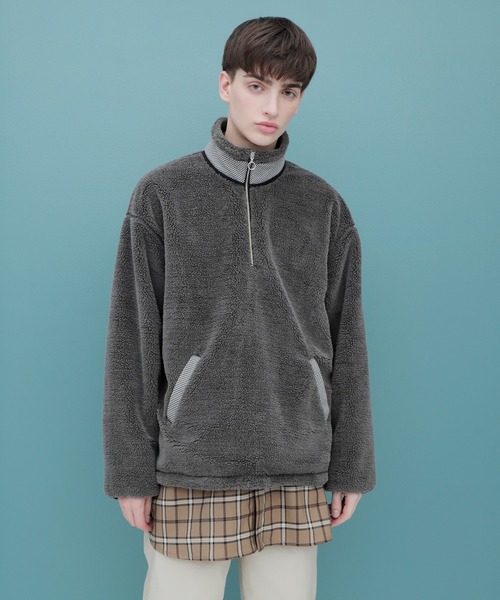 EMMA CLOTHES(エマクローズ)の「ボアフリース ハーフジップ プルオーバー【ファッションインフルエンサーろむし×EMMA CLOTHES 限定コラボ】(ブルゾン・メンズ・ベージュ/グレー・M/L)」の17枚目の写真
