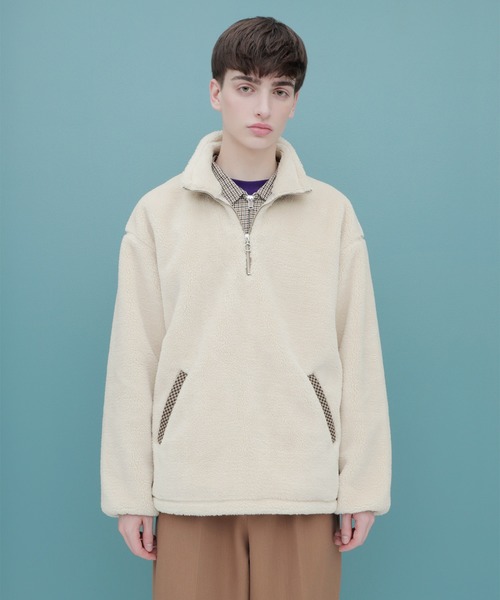 EMMA CLOTHES(エマクローズ)の「ボアフリース ハーフジップ プルオーバー【ファッションインフルエンサーろむし×EMMA CLOTHES 限定コラボ】(ブルゾン・メンズ・ベージュ/グレー・M/L)」の19枚目の写真
