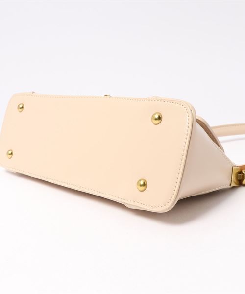 florist（フローリスト）の「横長ワイドなフラップハンドバッグ（ハンドバッグ・レディース・ブラック/ベージュ/ブラウン/グリーン/ワイン/オレンジ/イエロー・FREE）」の9枚目の写真