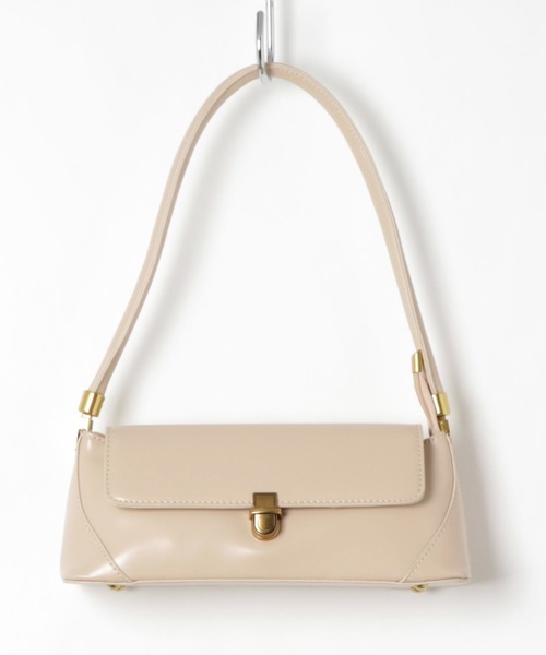 florist（フローリスト）の「横長ワイドなフラップハンドバッグ（ハンドバッグ・レディース・ブラック/ベージュ/ブラウン/グリーン/ワイン/オレンジ/イエロー・FREE）」の4枚目の写真