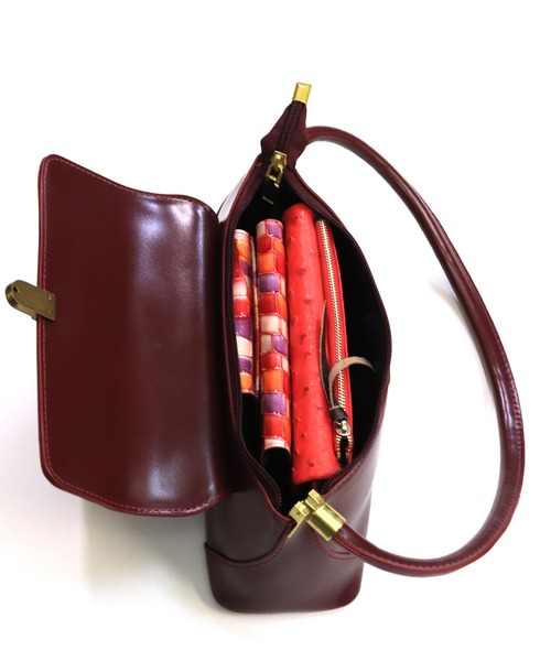 florist（フローリスト）の「横長ワイドなフラップハンドバッグ（ハンドバッグ・レディース・ブラック/ベージュ/ブラウン/グリーン/ワイン/オレンジ/イエロー・FREE）」の15枚目の写真