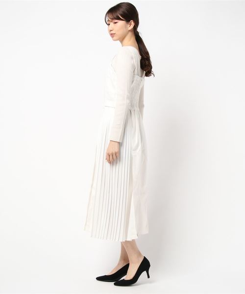 STYLEBLOCK（スタイルブロック）の「プリーツ切替ジャンパースカート（ジャンパースカート・レディース・ネイビー/ブラウン/オフホワイト/ピンク/ライトベージュ・M）」の7枚目の写真