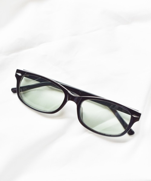 B.I.D.(ビーアイディー)の「スクエアフレームファッショングラス(メガネ・レディース・ブラウン/ライトブルー/マスタード/ブラック/オリーブ/ブラック系その他/その他/オリーブ系/ブルー系/イエロー系/シャンパン/ライトグレー/ライトブラウン・FREE)」の6枚目の写真