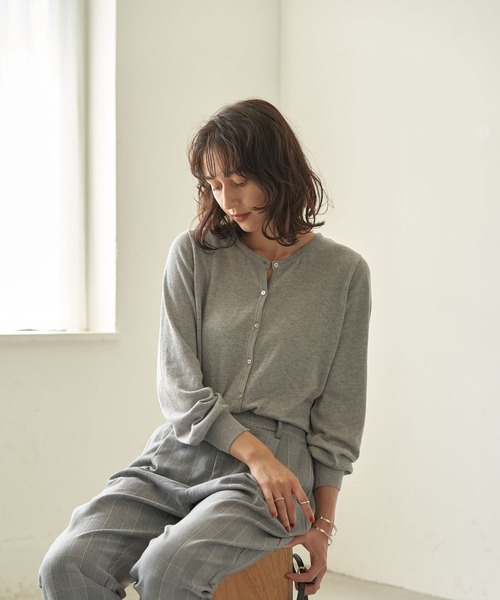 earth music&ecology(アースミュージックアンドエコロジー)の「ガンガンカーディガン(レンチングTMEV) *(カーディガン/ボレロ・レディース・ブラック/杢グレー/レッド/グリーン/ブルー/ネイビー/イエロー/オフホワイト・M/L/S)」の4枚目の写真