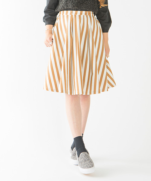 mystic（ミスティック）の「ストライプスカート（スカート・レディース・ブラック/レッド/キャメル/ブルー・ﾌﾘ-）」の3枚目の写真