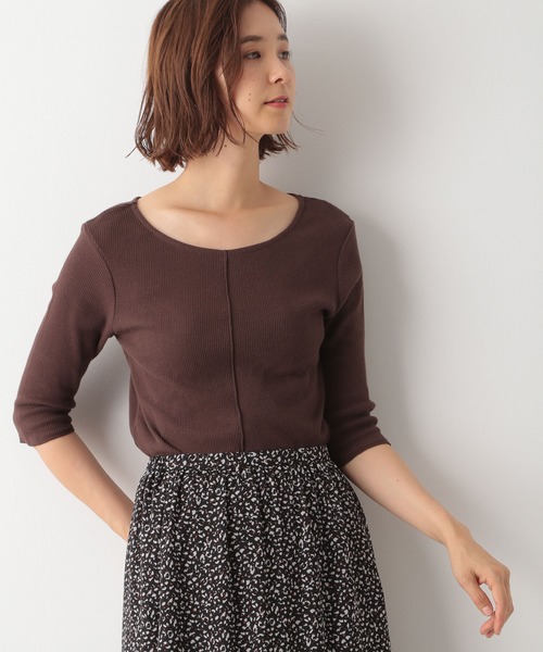 LEPSIM(レプシィム)の「メローデザインリブプルオーバー 892029(Tシャツ/カットソー・レディース・ブラック/ブラウン/キナリ・MEDIUM/LARGE)」の3枚目の写真