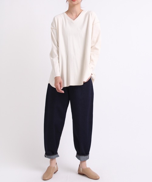 RNA-N(アールエヌエーエヌ)の「M1471 メローステッチVネックリブプルオーバー(Tシャツ/カットソー・レディース・ホワイト/スミクロ/ブラウン・MEDIUM)」の14枚目の写真