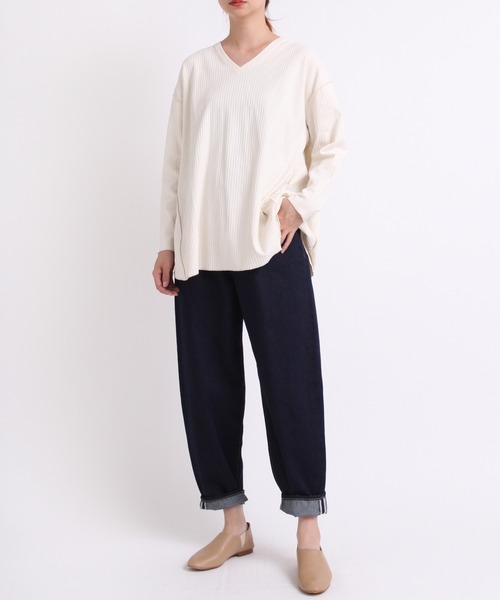 RNA-N(アールエヌエーエヌ)の「M1471 メローステッチVネックリブプルオーバー(Tシャツ/カットソー・レディース・ホワイト/スミクロ/ブラウン・MEDIUM)」の13枚目の写真