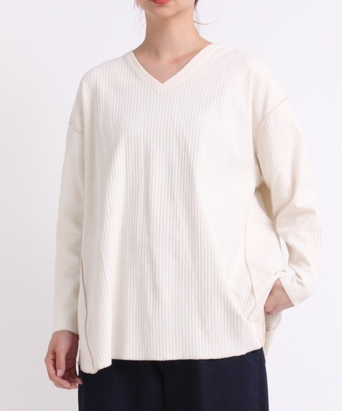 RNA-N(アールエヌエーエヌ)の「M1471 メローステッチVネックリブプルオーバー(Tシャツ/カットソー・レディース・ホワイト/スミクロ/ブラウン・MEDIUM)」の15枚目の写真