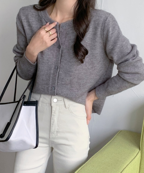 emi+（エミプラス）の「クルーネックニットカーディガン（ニット/セーター・レディース・イエロー/モカ/ブラック/パープル/グレー・M/L）」の20枚目の写真