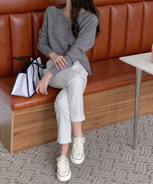 emi+（エミプラス）の「クルーネックニットカーディガン（ニット/セーター・レディース・イエロー/モカ/ブラック/パープル/グレー・M/L）」の19枚目の写真