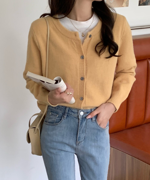 emi+（エミプラス）の「クルーネックニットカーディガン（ニット/セーター・レディース・イエロー/モカ/ブラック/パープル/グレー・M/L）」の8枚目の写真