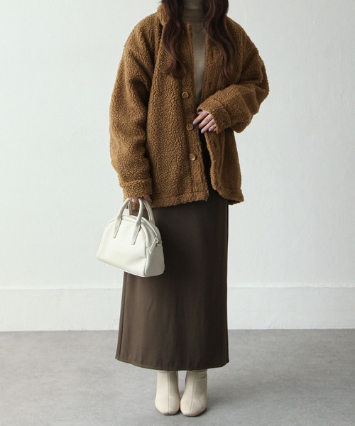 Chillfar（チルファー）の「襟付きボアジャケット（ブルゾン・レディース・ブラック/ベージュ/パープル/ブラウン/グリーン/アイボリー/ブルーグレー/キャメル・MEDIUM/LARGE）」の18枚目の写真