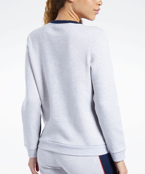 Reebok(リーボック)の「クラシックス リニア フリース クルー スウェットシャツ / Classics Linear Fleece Crew Sweatshirt (スウェット・レディース・ライトグレー/ネイビー・SMALL/LARGE/MEDIUM/X-LARGE)」の4枚目の写真