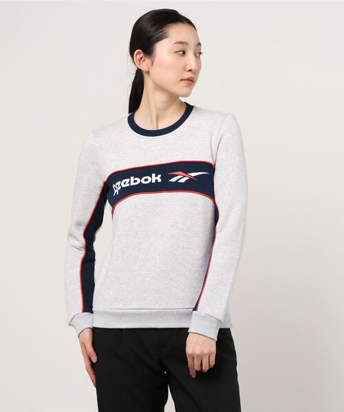Reebok(リーボック)の「クラシックス リニア フリース クルー スウェットシャツ / Classics Linear Fleece Crew Sweatshirt (スウェット・レディース・ライトグレー/ネイビー・SMALL/LARGE/MEDIUM/X-LARGE)」の8枚目の写真