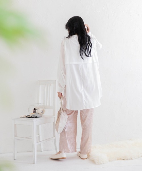 Mysa&Liina（ミーサリーナ）の「ヨークフラップブラウス（シャツ/ブラウス・レディース・ブラック/オフホワイト/ブルー/グリーン・M）」の8枚目の写真