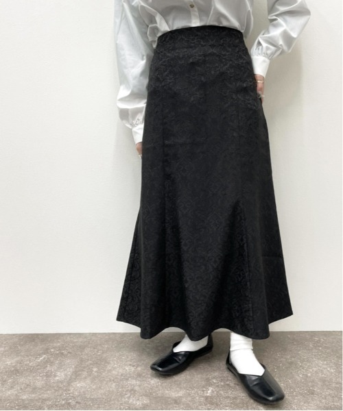 apres jour mignon（アプレジュールミニョン）の「ジャガードマーメイドスカート【ZOZOTOWN限定アイテム】（スカート・レディース・グレー/ブラック/ライトベージュ・フリー/X-LARGE）」の6枚目の写真