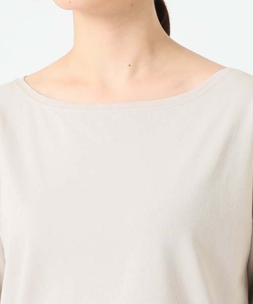 SLOBE IENA(スローブイエナ)の「ボートネックルーズロンTEE【手洗い可能】◆(Tシャツ/カットソー・レディース・ホワイト/グレー系その他/グリーン/ネイビー・FREE)」の6枚目の写真