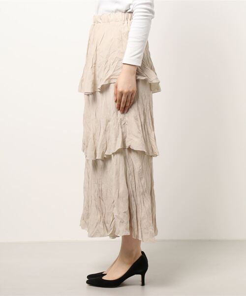 INTERPLANET（インタープラネット）の「ＲＴスラブクリンクル加工ティアードスカート（スカート・レディース・チャコールグレー/カーキ/ベージュ・FREE）」の4枚目の写真