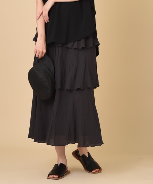 INTERPLANET（インタープラネット）の「ＲＴスラブクリンクル加工ティアードスカート（スカート・レディース・チャコールグレー/カーキ/ベージュ・FREE）」の2枚目の写真