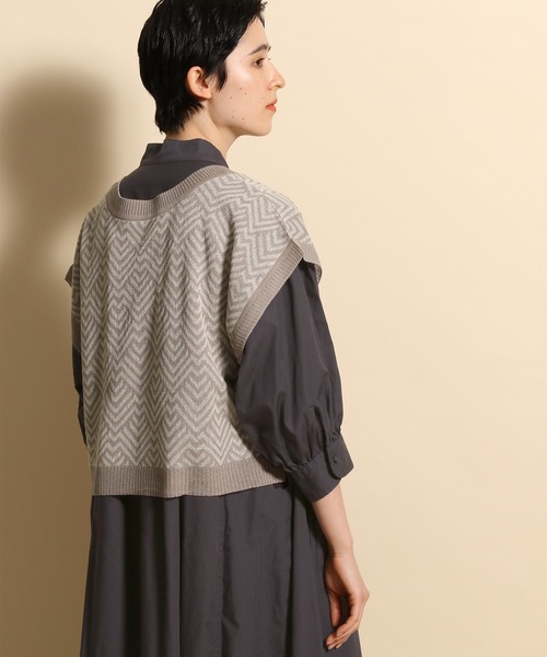 niko and...(ニコアンド)の「2WAYシアーショートベスト(ベスト・レディース・ライトグレー/ベージュ/ライトグリーン・MEDIUM/LARGE)」の7枚目の写真