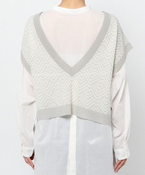 niko and...(ニコアンド)の「2WAYシアーショートベスト(ベスト・レディース・ライトグレー/ベージュ/ライトグリーン・MEDIUM/LARGE)」の17枚目の写真