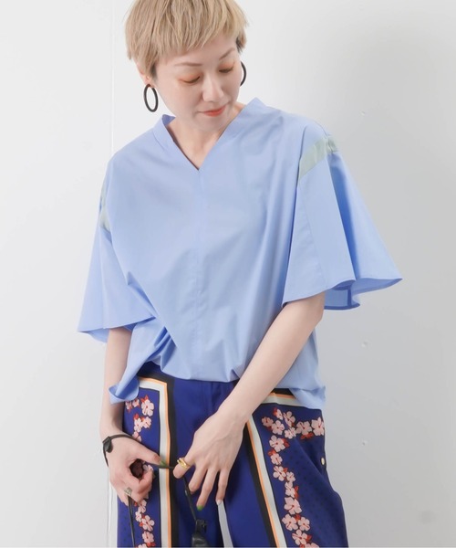 LUCA/LADY LUCK LUCA（ルカ/レディラックルカ）の「LC/LLL　タイプライターコンビVネックプルオーバー（シャツ/ブラウス・レディース・サックスブルー/アイボリー/ブラック・FREE）」の3枚目の写真